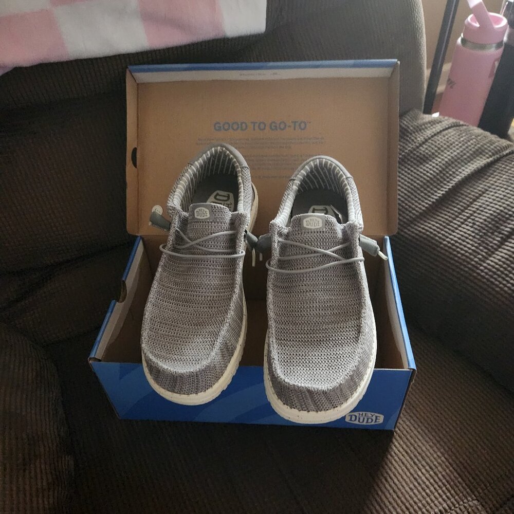 Mens Size 13M NWT HEY DUDE Shoes NEW !